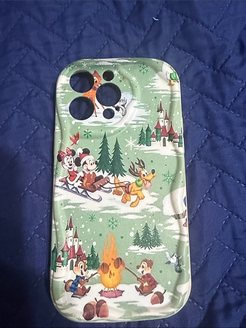 Disney-Inspired Green Holiday Pattern iPhone 15 Case